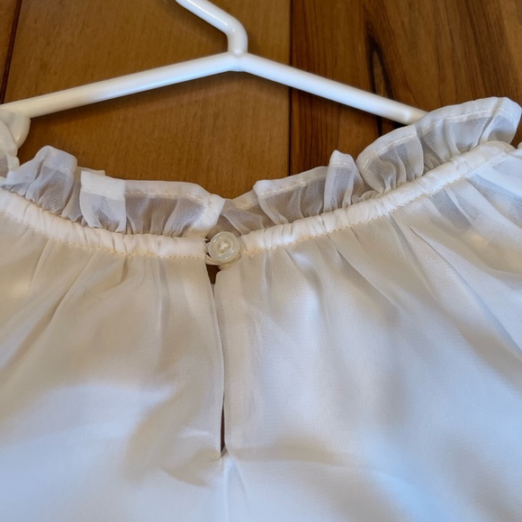 GAP. Size Small girls. Ivory sheer sleeved blouse. - Picture 8 of 12